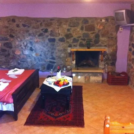 Pasithea Mountain Chalet Feneos Room photo
